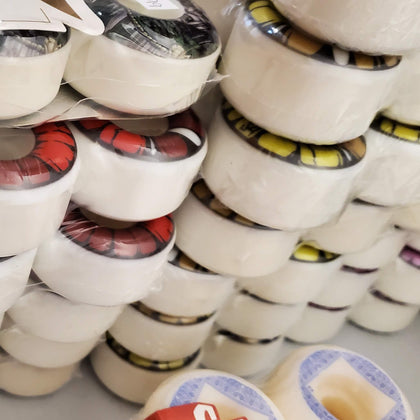 Skateboard Wheels at artondeck.com